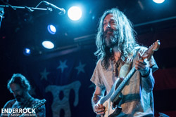 Concert de Chris Robinson Botherhood a la sala Bikini 